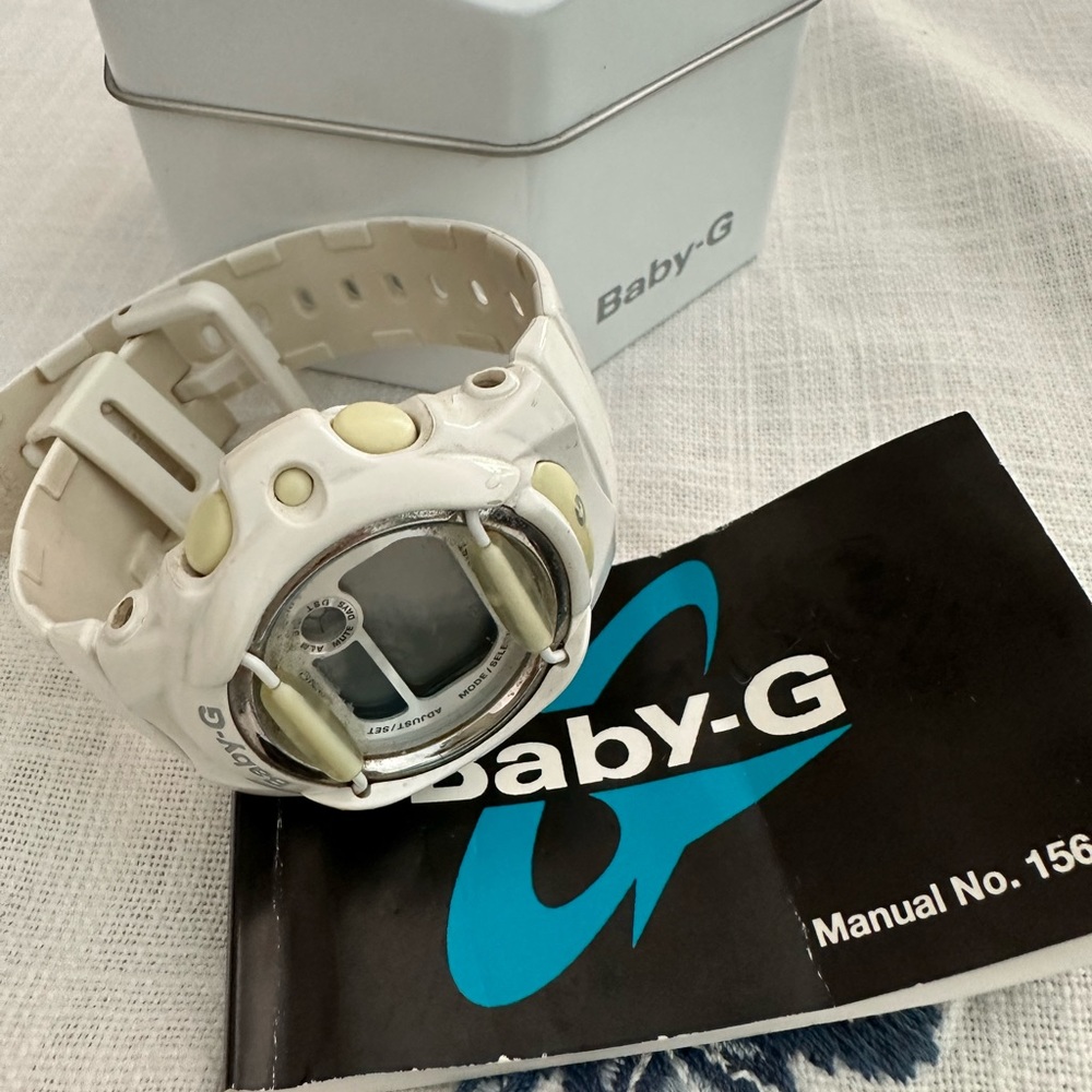 Casio Baby G Quartz watch with resin strap
